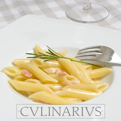 Penne al salmone